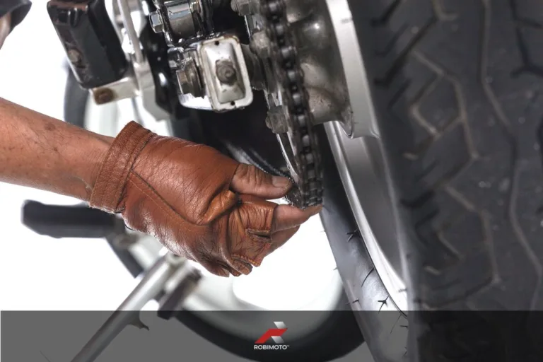 Kawasaki Dominar 400 chain maintenance