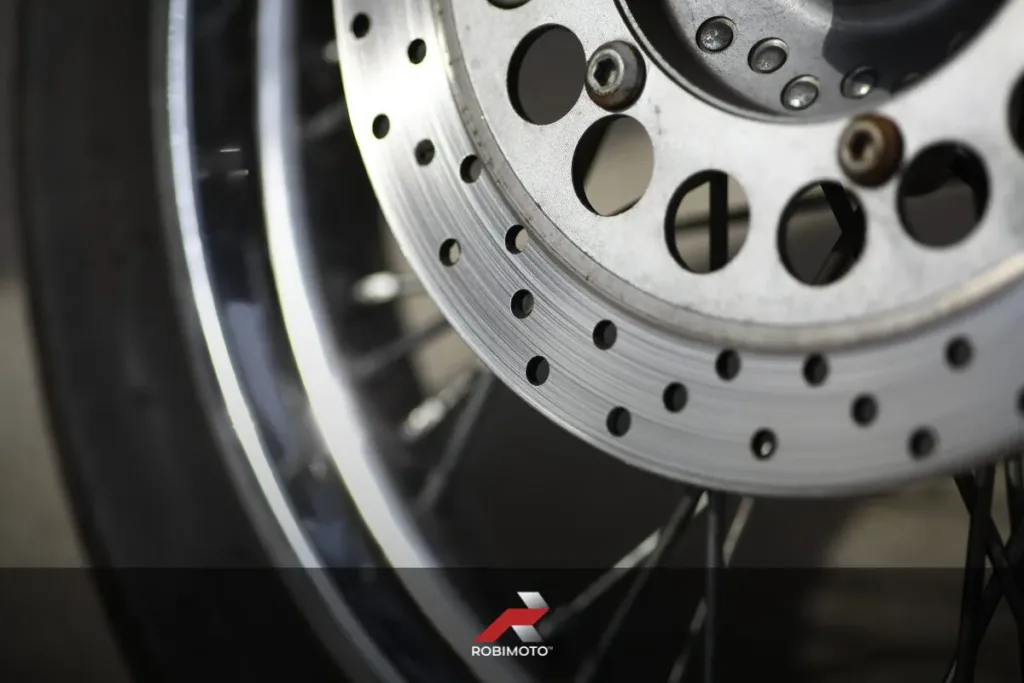 Brake Squealing Causes and How to Fix It in Daily Motorcycle Riding