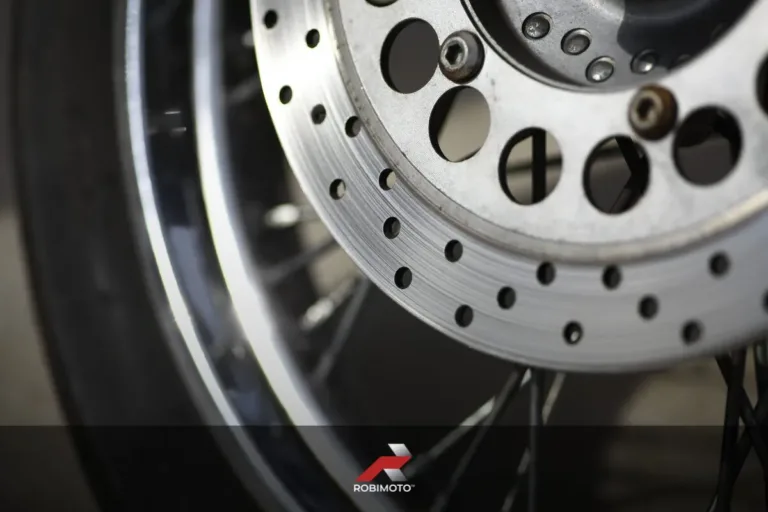 Brake Squealing Causes and How to Fix It in Daily Motorcycle Riding