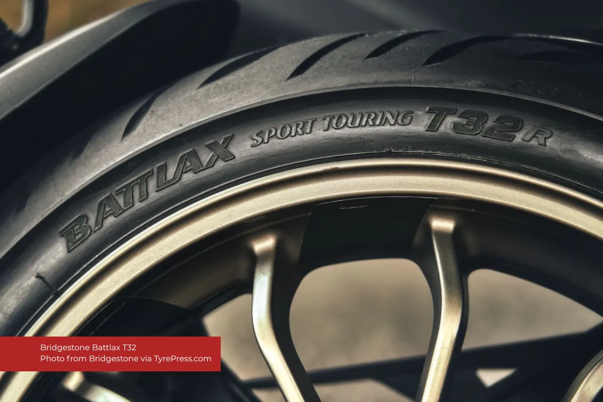 Bridgestone Battlax T32