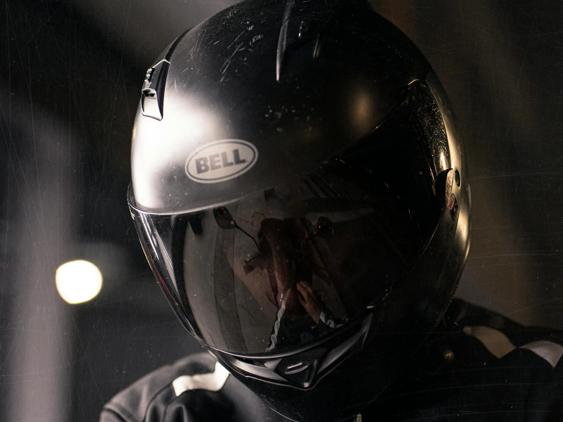 helmet vent optimization fog prevention full face motorcycle helmet ventilation airflow and visor visibility