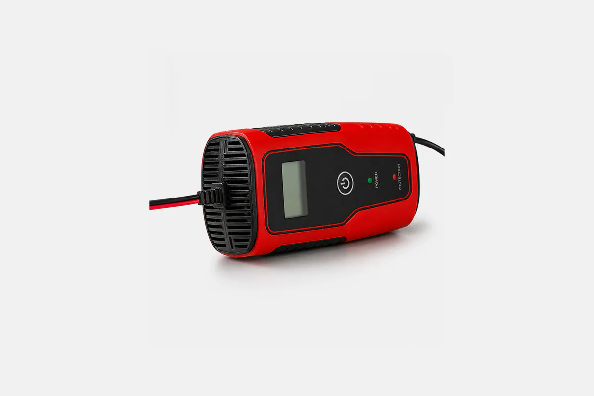 HOTSPEED motorcycle battery charger Philippines guide showing 12V 24V charger for rider battery maintenance