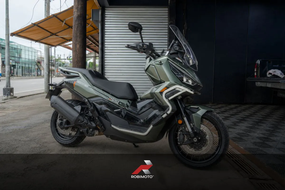 Zontes 400G Philippines adventure scooter featured image outside motorcycle shop in the Philippines